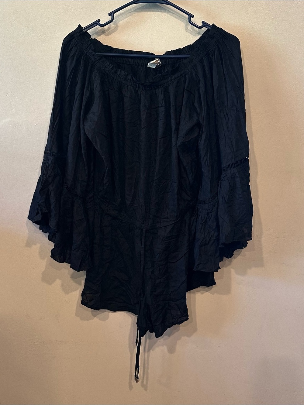 Elan Black Solid Off-the-Shoulder Bell Sleeve Long Sleeve Romper Women’s M